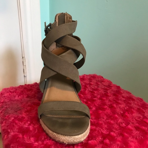 Wedges - Picture 2 of 5